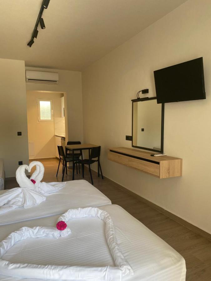 Barbie Hotel Apartments Ialisos Exterior foto